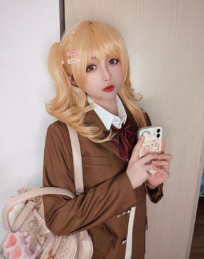 二女同志亚洲人狂欢的剧情介绍